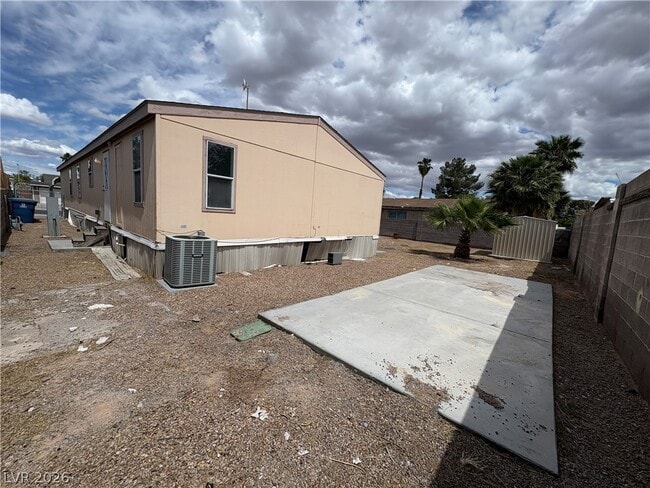 Building Photo - 4877 Saguaro Way