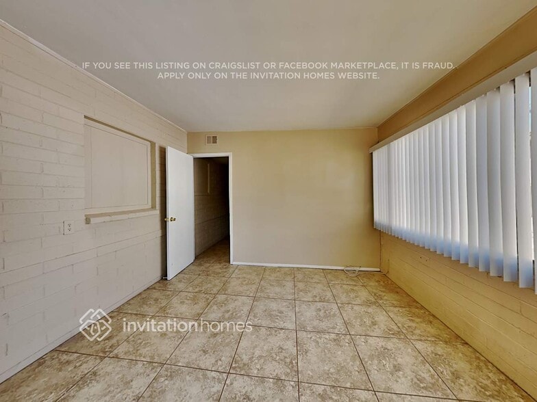 Building Photo - 6242 N 23rd Ave