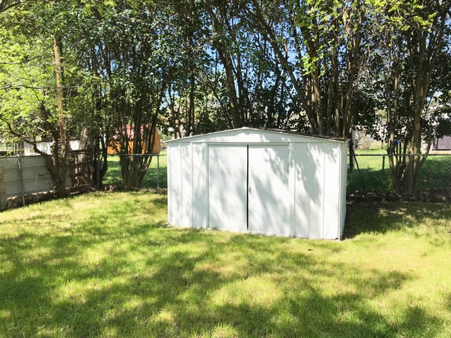 Building Photo - 1302 S 23rd St