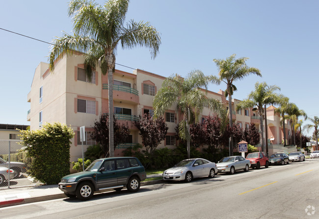 Primary Photo - Beethoven Garden Apartments