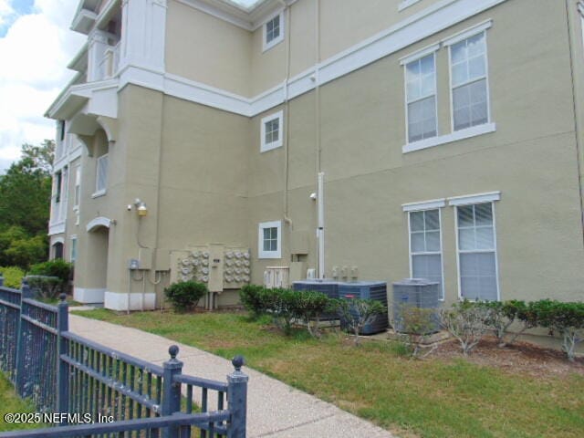 Building Photo - 1300 Riverplace Blvd