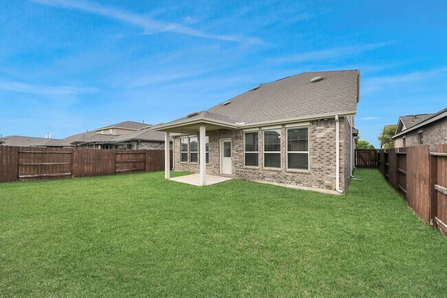 Building Photo - 20230 Creekdale Bend Dr