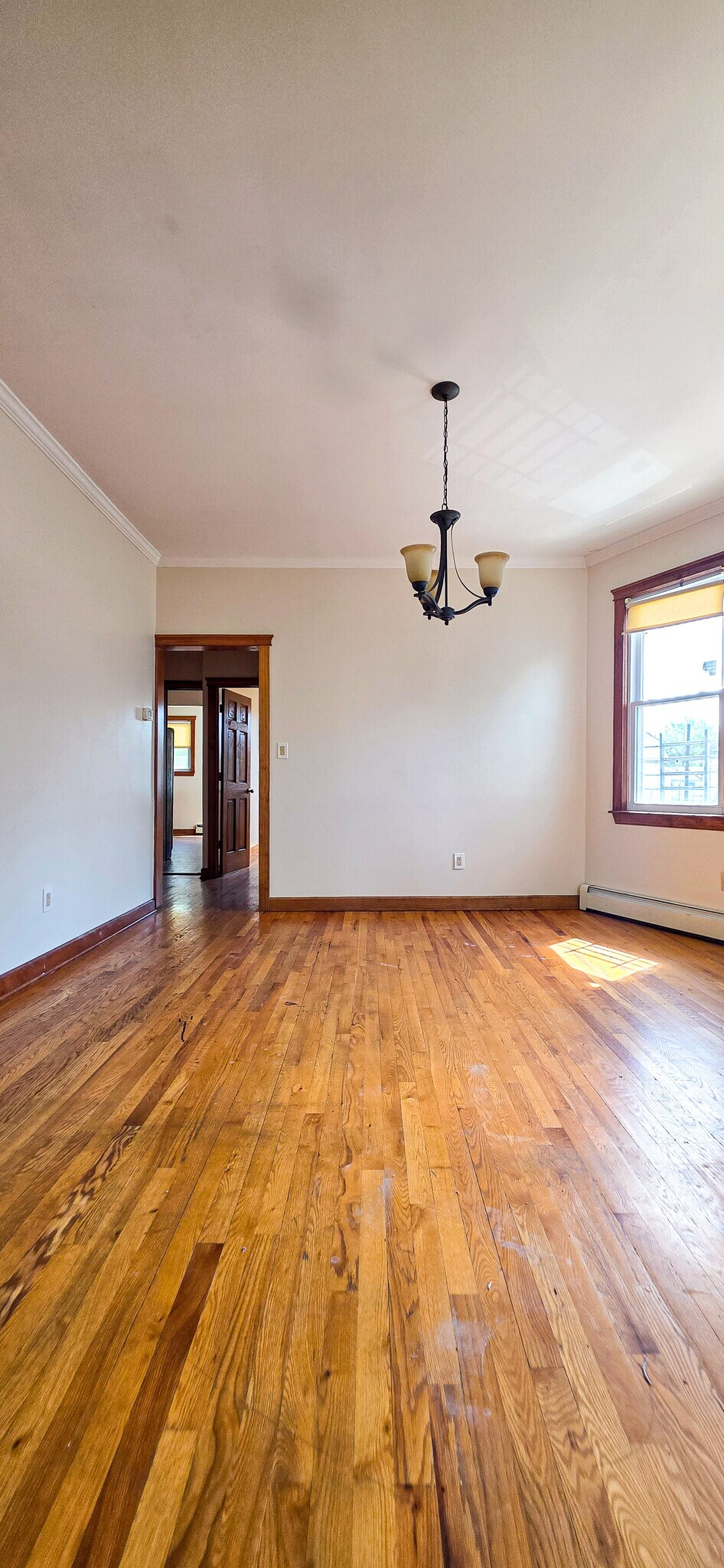 Building Photo - 97 Elm St