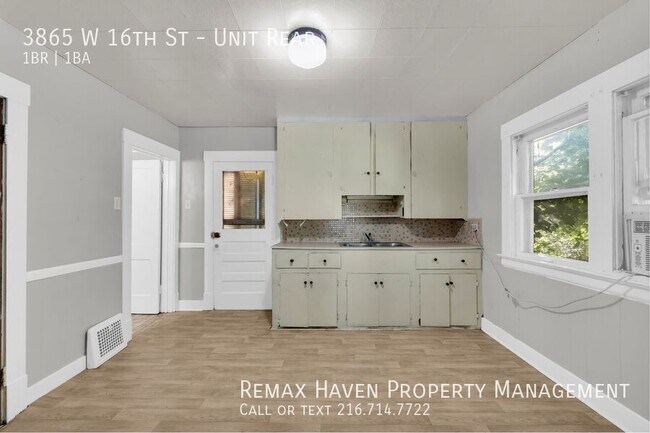 Building Photo - 3865 W 16th St