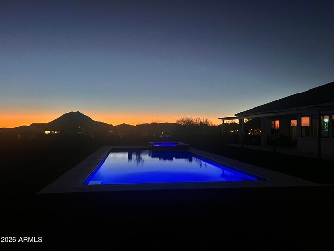 Building Photo - 267 W Amherst St