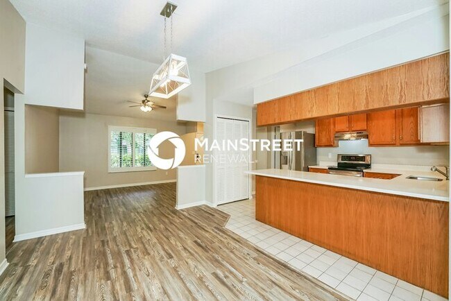 Building Photo - 3 Bedroom Pet-Friendly Home in ORMOND BEACH, FL with Main Street Renewal
