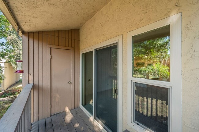 Building Photo - Mission Valley 1 BR/1 BA Condominium at Ra...