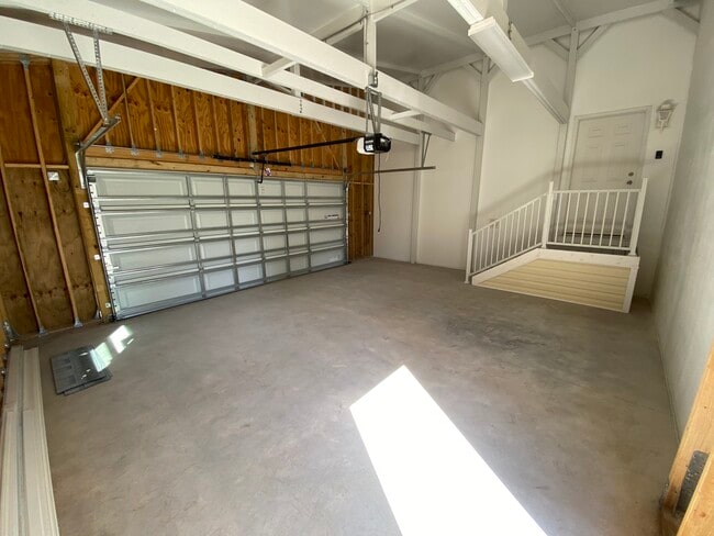 Building Photo - 80 John F Kennedy St