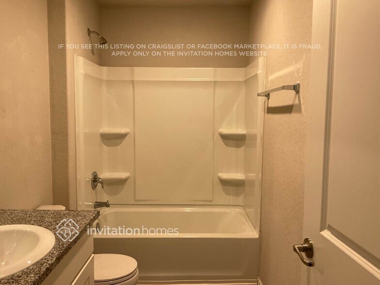 Building Photo - 1422 Lagoon Landing