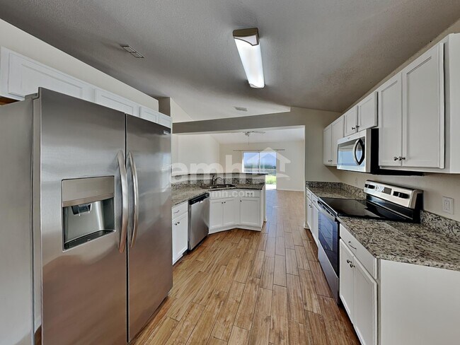 Building Photo - 12904 Brookcrest Pl