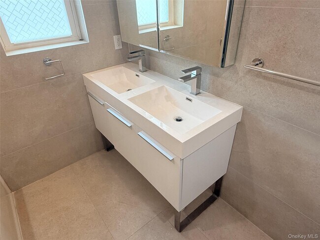 Building Photo - 48-23 44th St