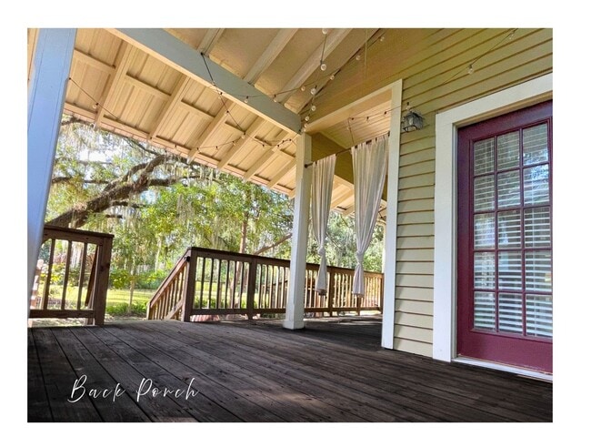 Building Photo - 208 Bartlett St