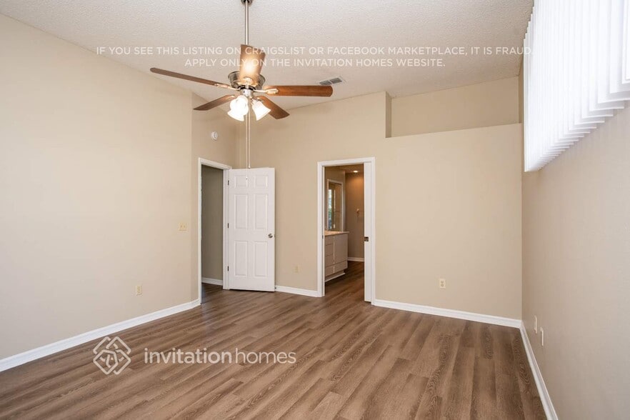 Building Photo - 2005 Dumont Dr