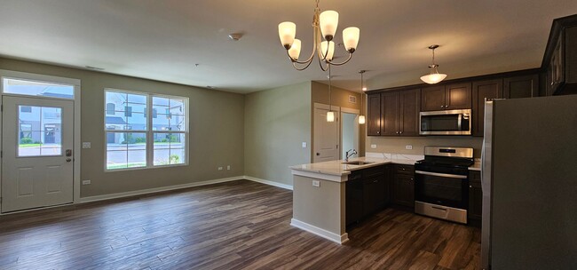Building Photo - Chestnut - 2Br/2Ba Rental Home - First Floor