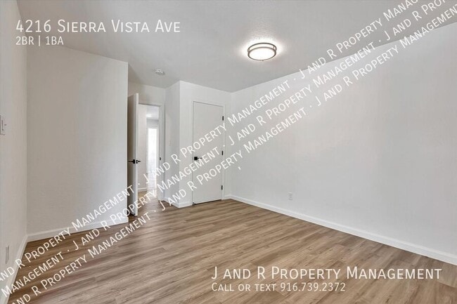 Building Photo - 4216 Sierra Vista Ave