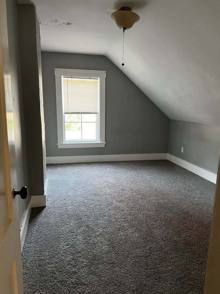 3rd floor A - 15 W Concord St