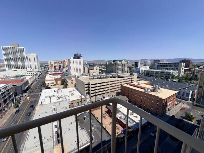 Building Photo - Riverwalk Tower 2 Bedroom Condo - 2 Parking Spaces/Private Laundry