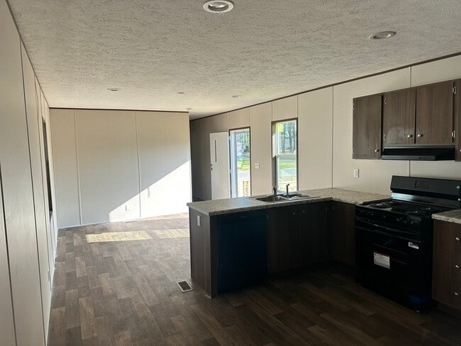 Building Photo - 3525 E Elizabethtown Rd