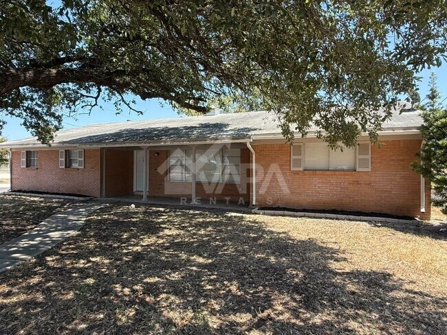 Building Photo - 3602 Skylark Ave