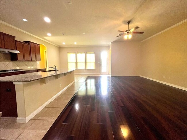 Building Photo - 10000 Paulines Way