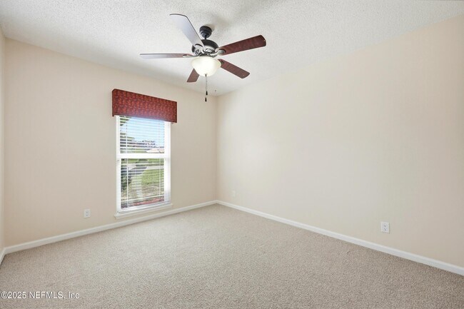 Building Photo - 14049 Broken Bow Dr N