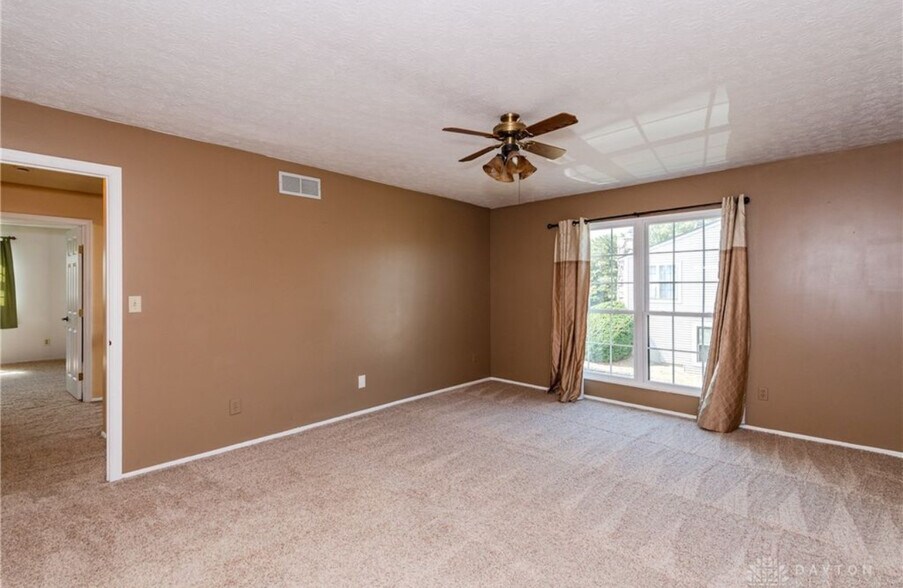 Building Photo - 2344 Fieldstone Cir