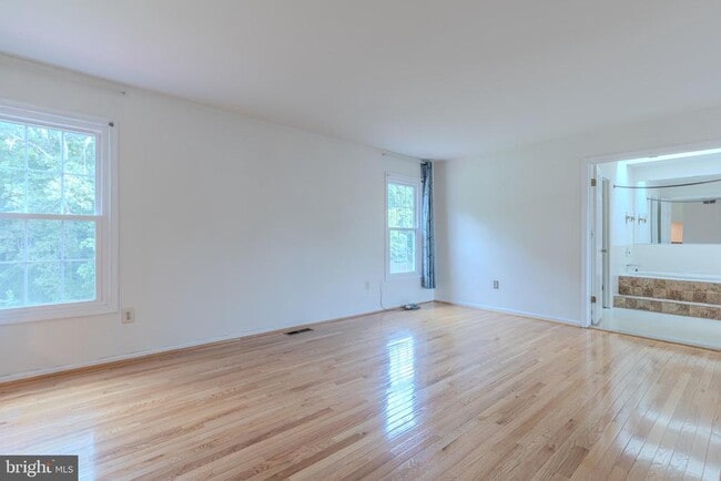Building Photo - 3929 Sunflower Cir