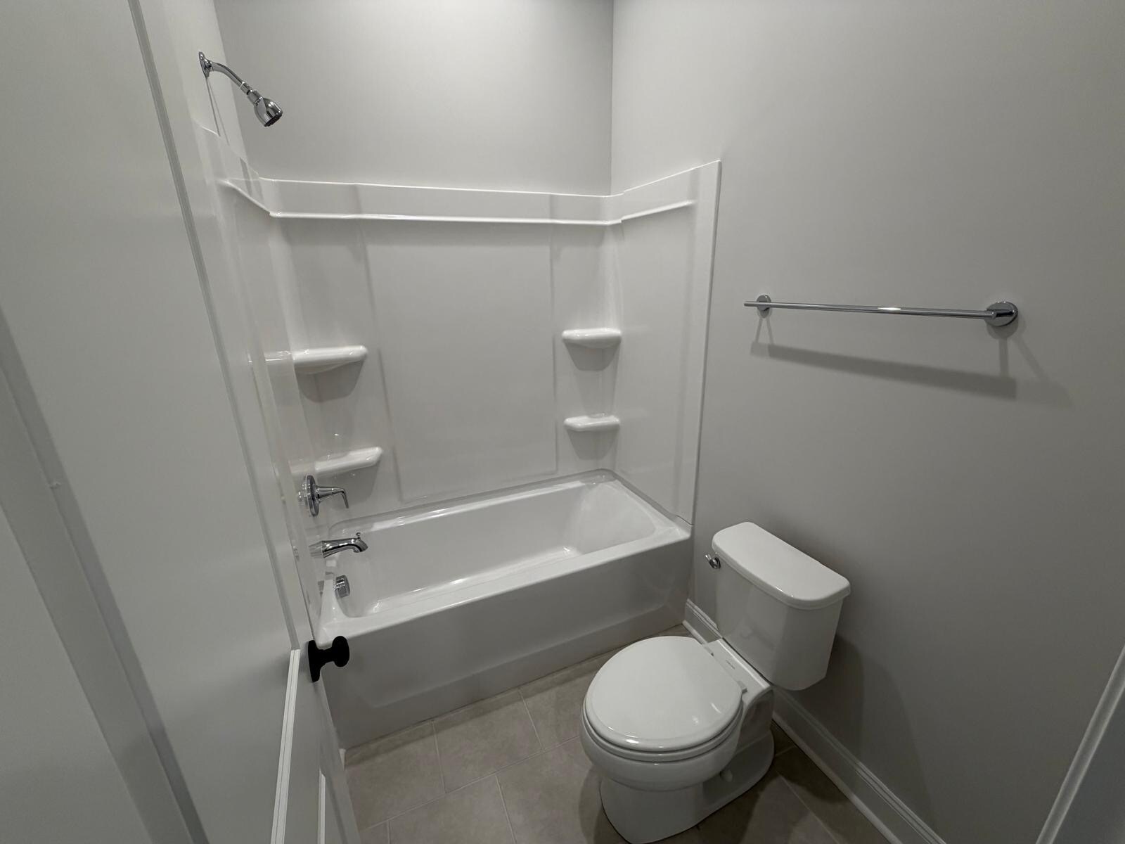 Building Photo - 105 Winding Stream Cir