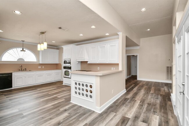 Building Photo - 4727 Cashel Castle Dr
