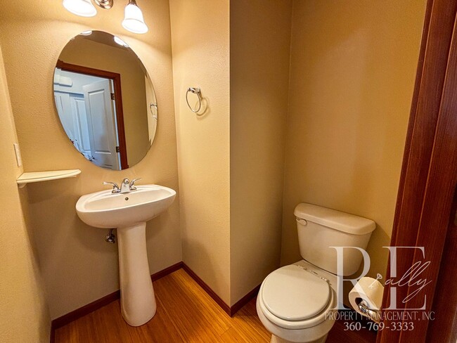 Building Photo - Spacious 3-Bedroom Home in Desirable Manet...