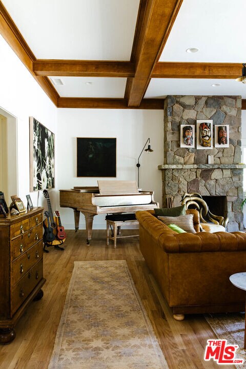Building Photo - 220 France Cir