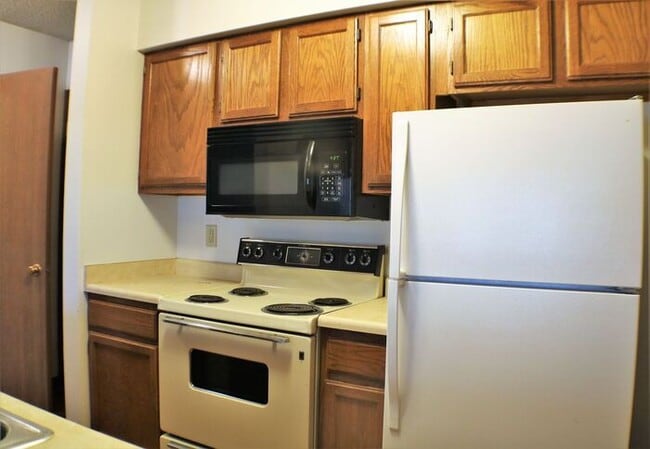 Building Photo - $1,195 | 2 Bedroom, 2 Bathroom Apartment | Dog Friendly* | Available for August 1st, 2026 Move In!