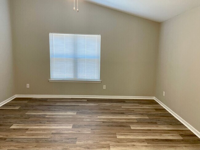 Building Photo - 3 bedroom, 2 bath home for rent in Brookstone in Sunset Harbor in Bolivia