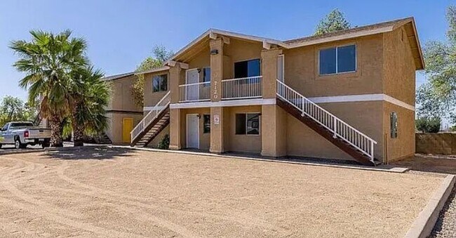 Building Photo - 7120 N 66th Dr