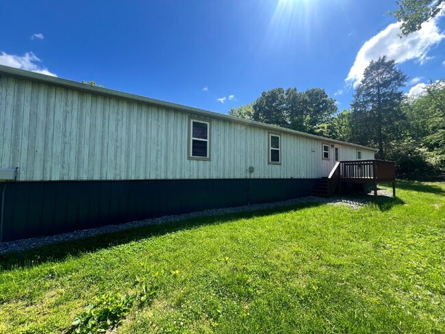 Building Photo - 1012 Ross Ln
