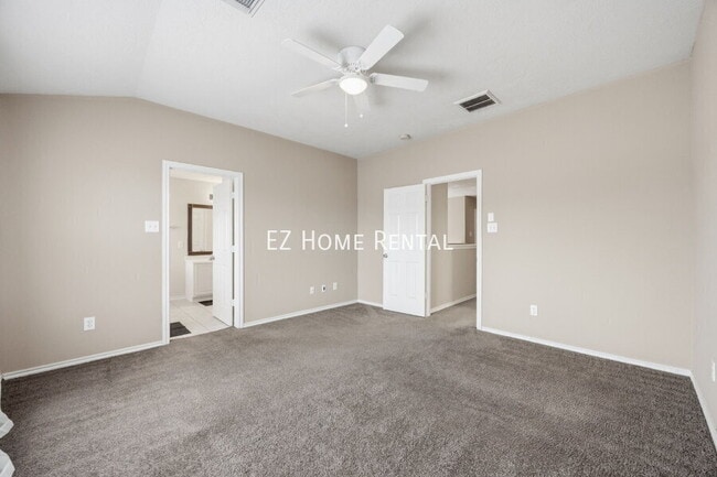 Building Photo - 8813 Elm Drake Ln