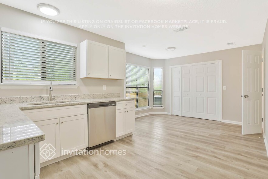Building Photo - 855 Arbor Hill Dr