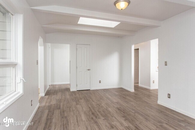 Building Photo - 2230 Candy Pl