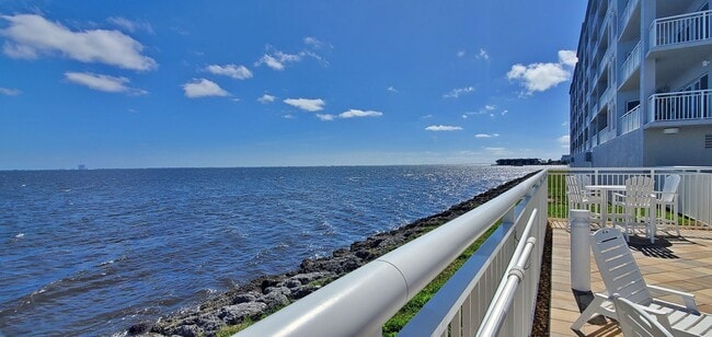 Building Photo - For rent condo Space Coast River Front