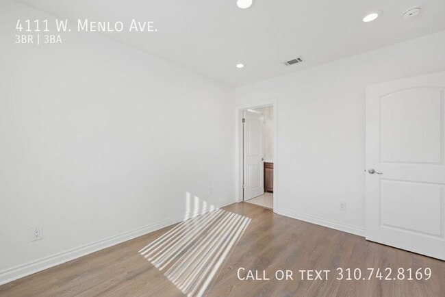 Building Photo - 4111 Menlo Ave