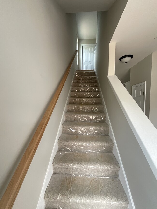 Building Photo - 1015 W C St