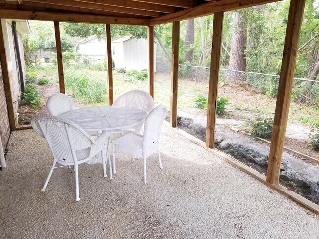 Building Photo - 4609 Trafalgar Rd