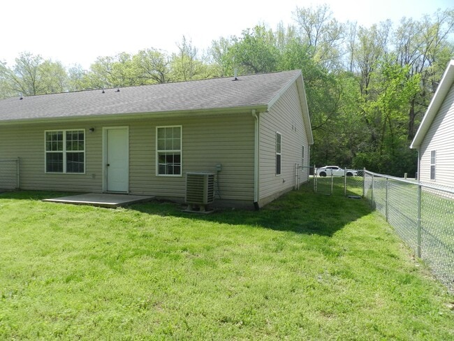 Building Photo - 108 Booker Rd