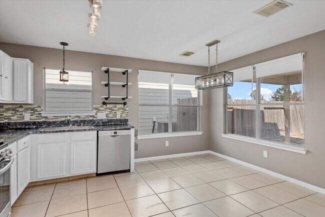 Building Photo - 1518 Weiland Manor Ln