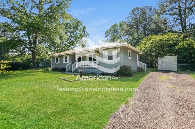 Building Photo - 933 Tyler St