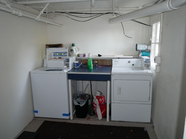 Building Photo - 2110 Walnut St