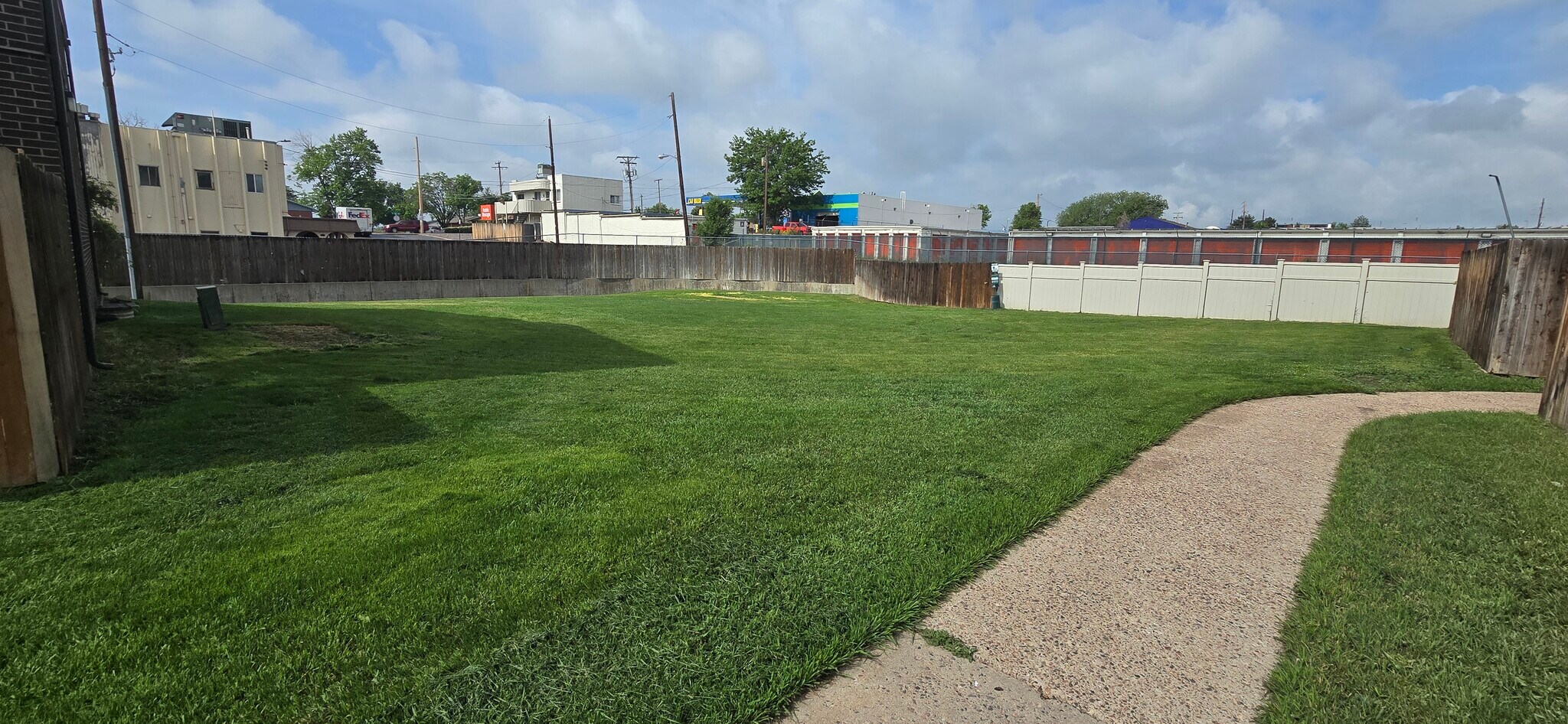 Building Photo - 8047 Wolff St