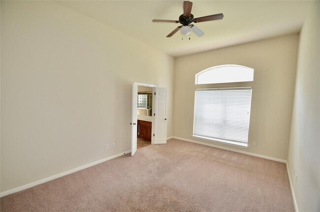 Building Photo - 12609 Lee Park Ln