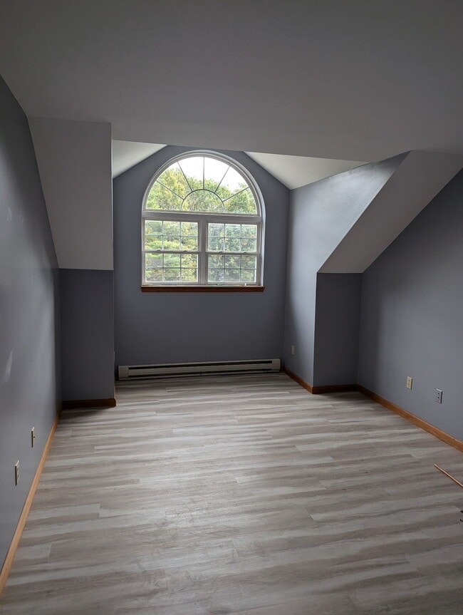 Building Photo - 605 Country Acres Ct