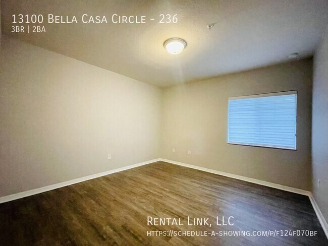 Building Photo - 13100 Bella Casa Cir